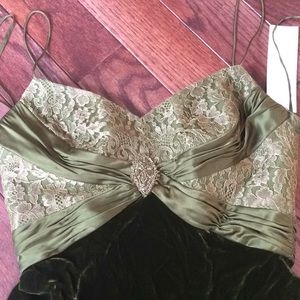 ⬇️👸🏻Green Badgley Mischka Cocktail Dress